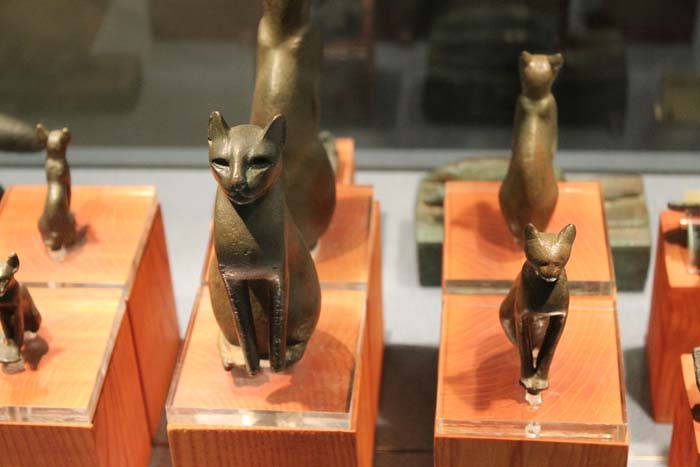 Esculturas de Gatos