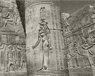 Relieve de Cleopatra en Kom Ombo