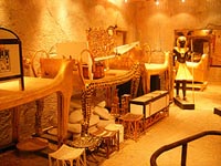 © Steve Parker - Muebles, Reproducción de la Tumba de Tutankamón