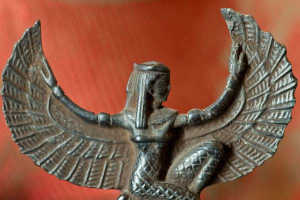 Escultura de Isis