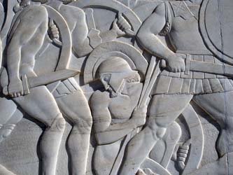 Relieve en el monumento a Leónidas, Termópilas
