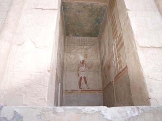 Representación de Thutmose II en el Templo de Hatshepsut