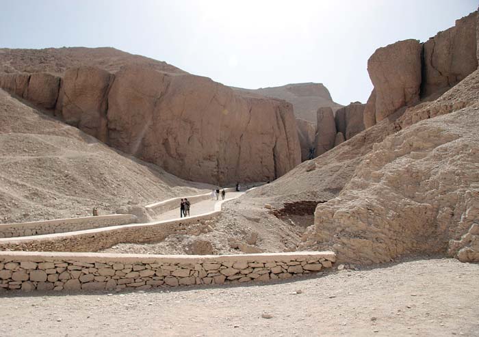 Acantilados en el Valle de los Reyes